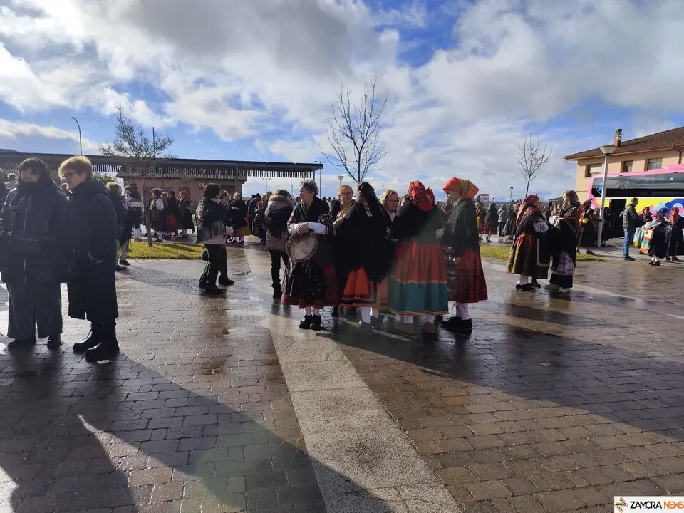 Muelas del Pan celebra la llegada de más de 1.500 águedas