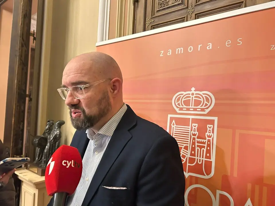 Presidente de la Asociación de Castilla y León de Usuarios de Alta Velocidad, Carlos Perfecto