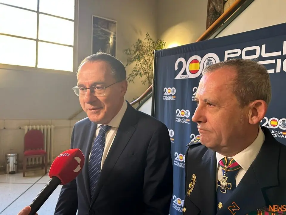 Policía Nacional celebra el 201⁰ aniversario_2
