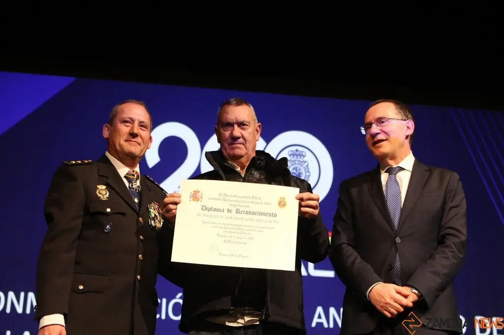 Policía Nacional celebra el 201⁰ aniversario_10