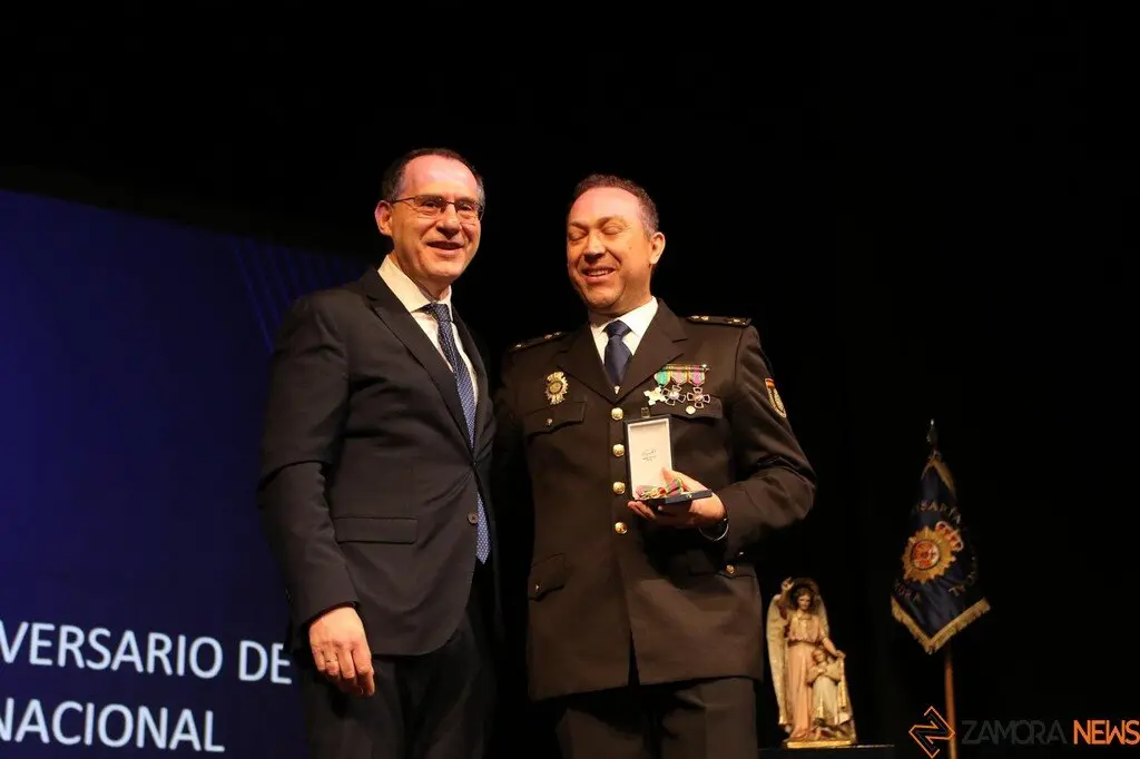 Policía Nacional celebra el 201⁰ aniversario_11