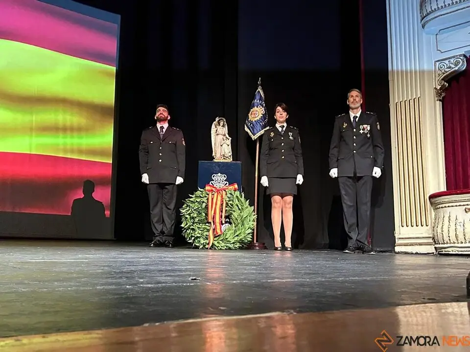 Policía Nacional celebra el 201⁰ aniversario_27