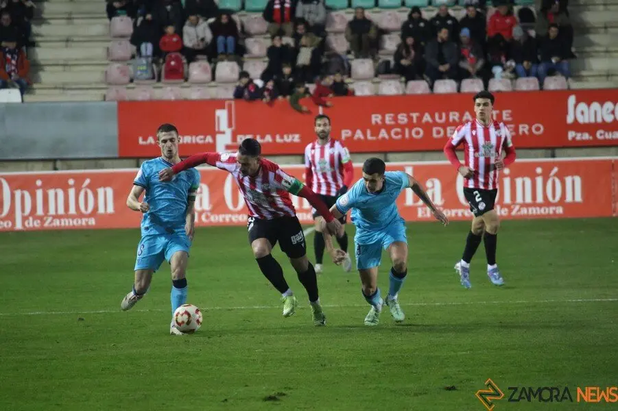 Zamora CF_3