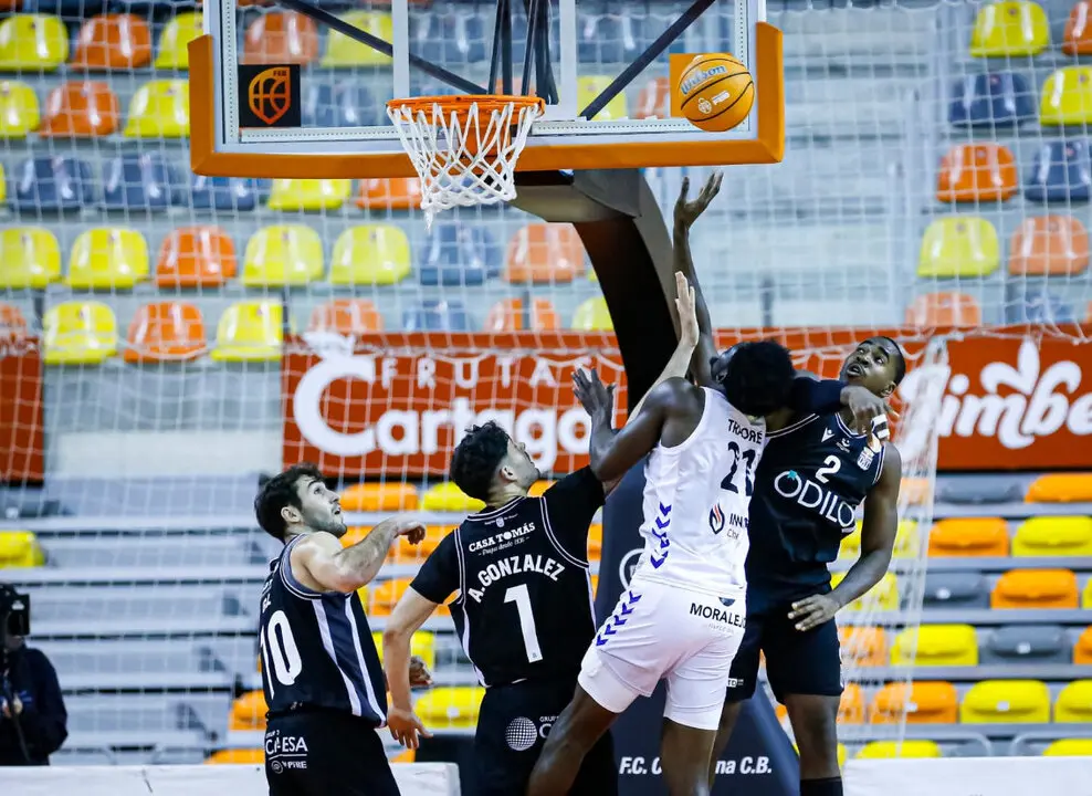 cb zamora
