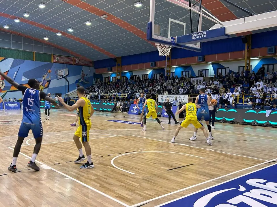 CB Zamora vs Ourense