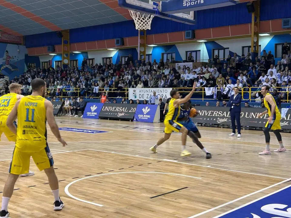 CB Zamora vs Ourense