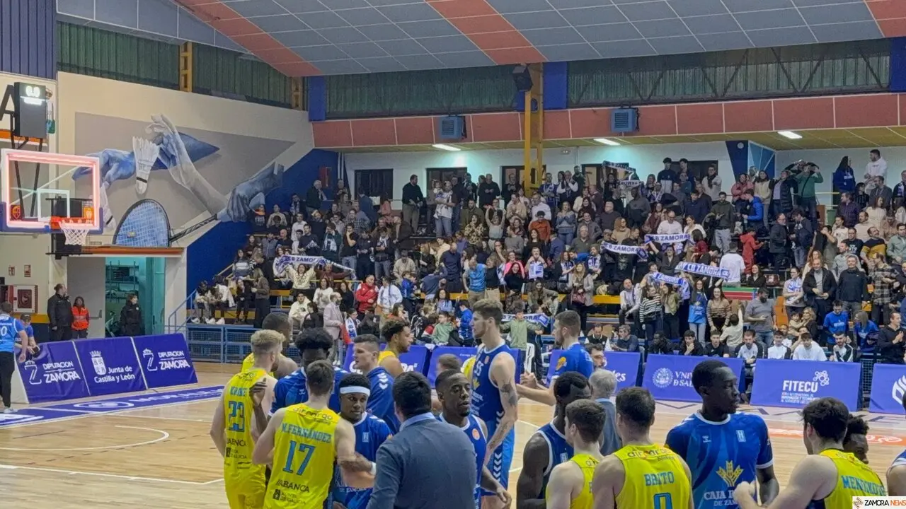 Afición del CB Zamora