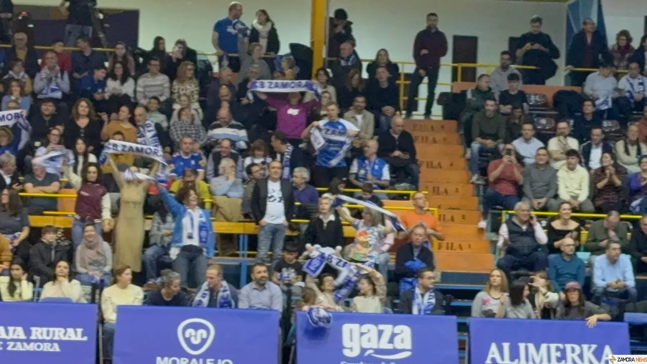 Afición del CB Zamora