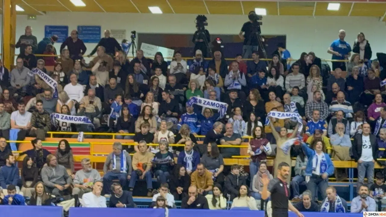 Afición del CB Zamora