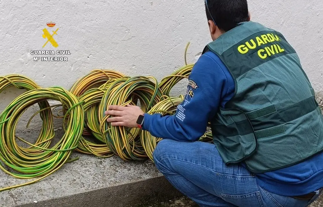 Foto del cable de cobre recuperado