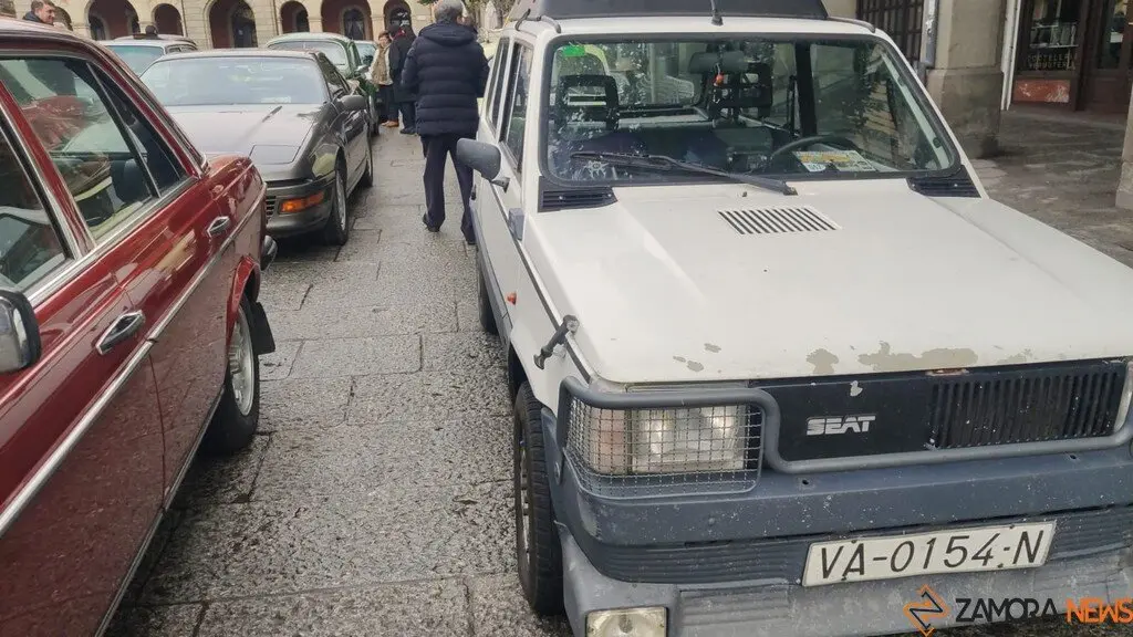 Asociación Seña Bermeja. Coches Clásicos_11