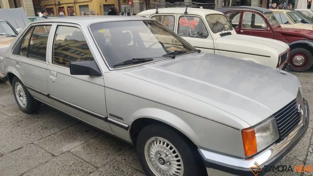 Asociación Seña Bermeja. Coches Clásicos_16