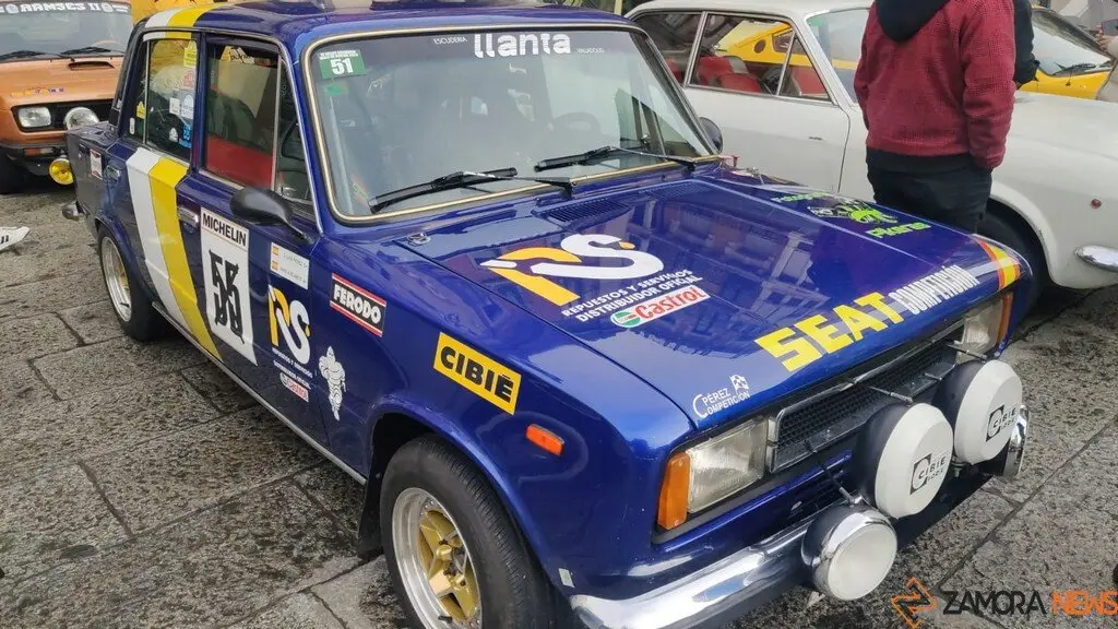 Asociación Seña Bermeja. Coches Clásicos_21