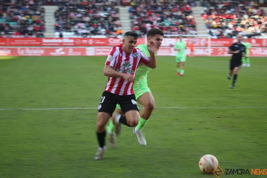 Zamora CF vs Barça B_4