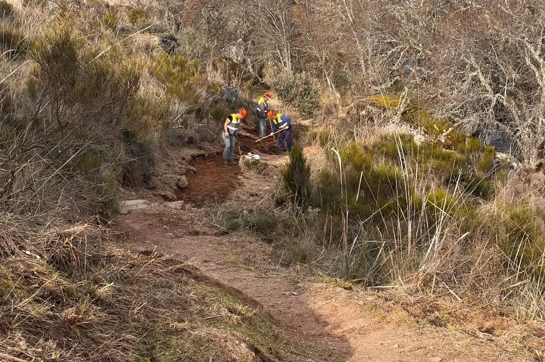adecuación sendero acceso a Cascada de abelón