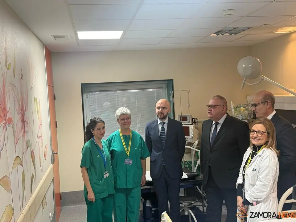 Visita consejero de Sanidad, Alejandro Vázquez Ramos al Virgen de la concha_7