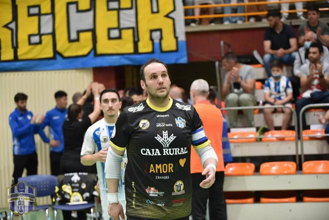Tomy, Atlético Benavente