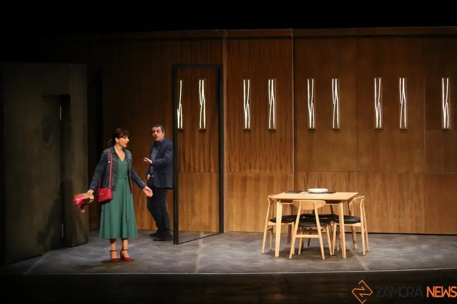 La obra Los amigos de ellos dos, protagonizada por Malena Alterio y David Lorente_5