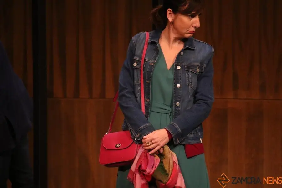 La obra Los amigos de ellos dos, protagonizada por Malena Alterio y David Lorente_7