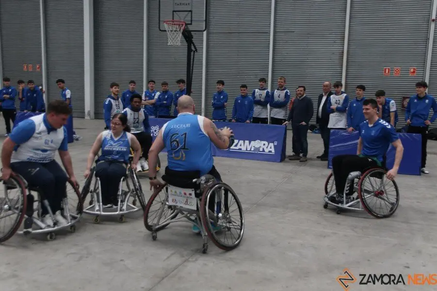 Los jugadores del CB Zamora se suman al baloncesto adaptado en FITECU_18