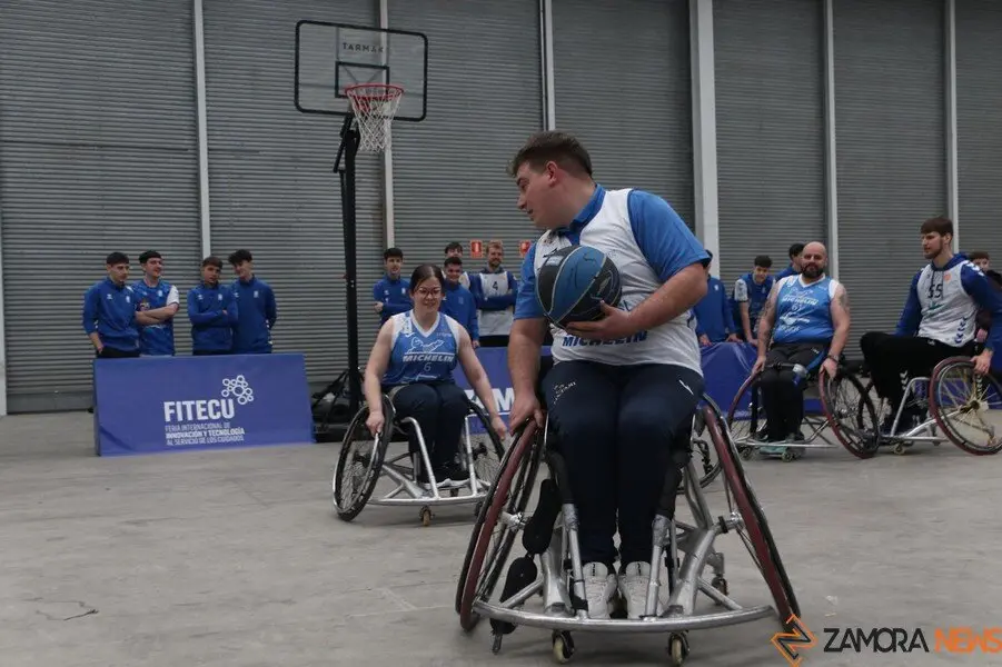 Los jugadores del CB Zamora se suman al baloncesto adaptado en FITECU_22