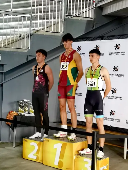 Ruben Revuelta, Campeon auto. Sub 20 60 m. vallas