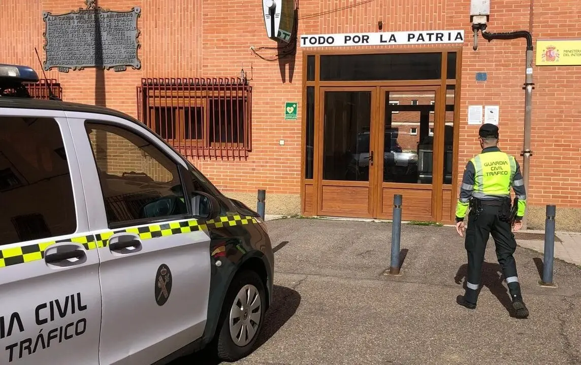 Patrulla de la A. Tráfico en Acuartelamiento de Benavente