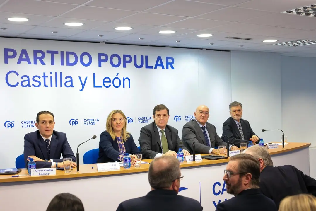 Alfonso FM reunión Consejo Dirección PP Senado