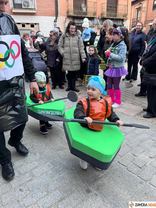 Los chupetines inauguran el carnaval de Toro