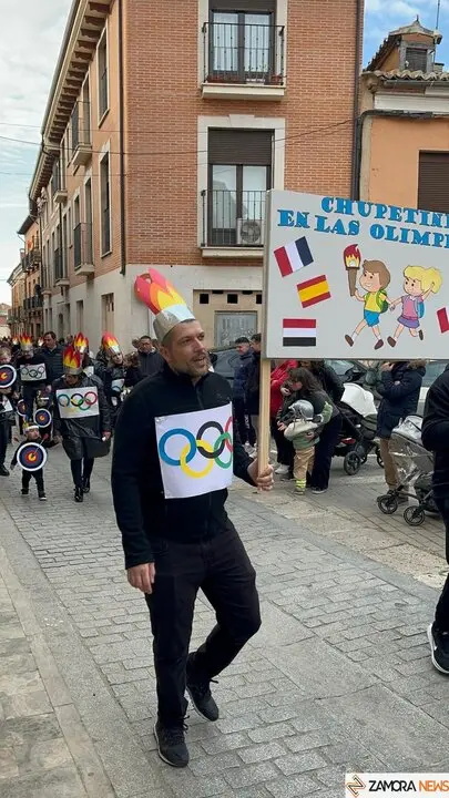 Los chupetines inauguran el carnaval de Toro
