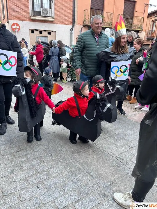 Los chupetines inauguran el carnaval de Toro