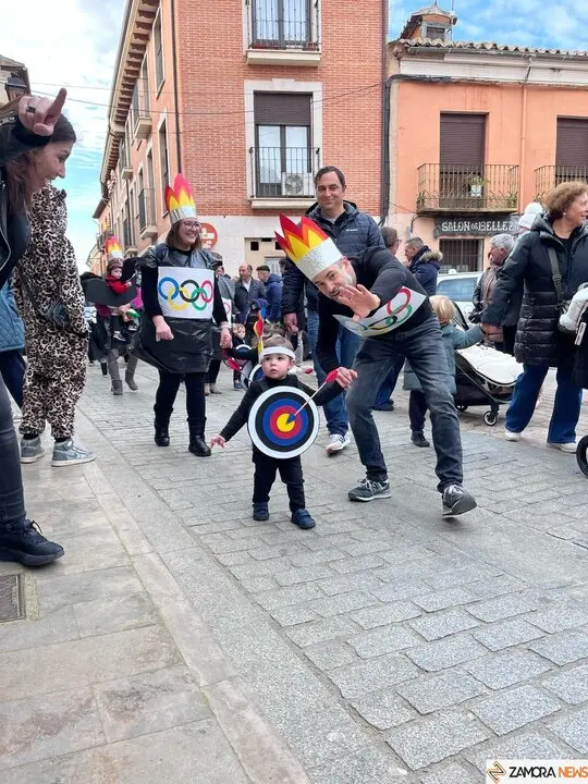 Los chupetines inauguran el carnaval de Toro