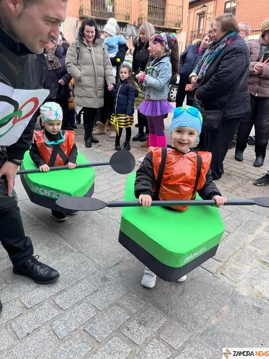 Los chupetines inauguran el carnaval de Toro
