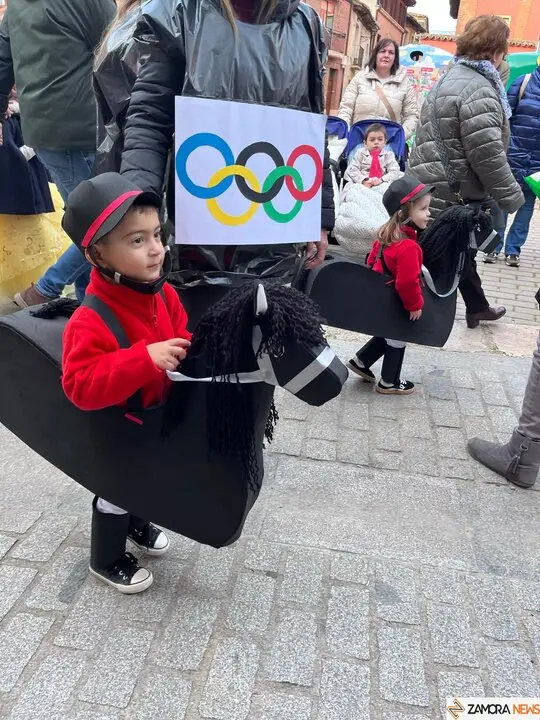 Los chupetines inauguran el carnaval de Toro