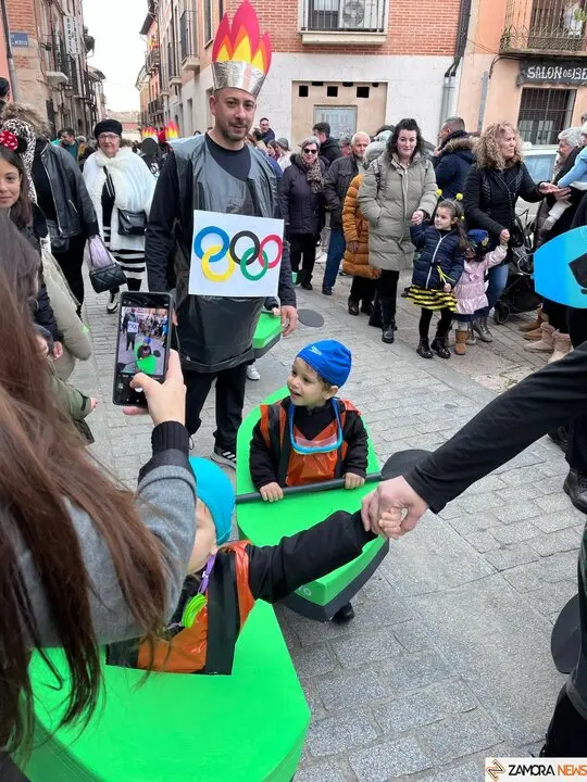 Los chupetines inauguran el carnaval de Toro