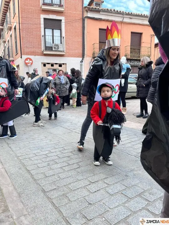 Los chupetines inauguran el carnaval de Toro