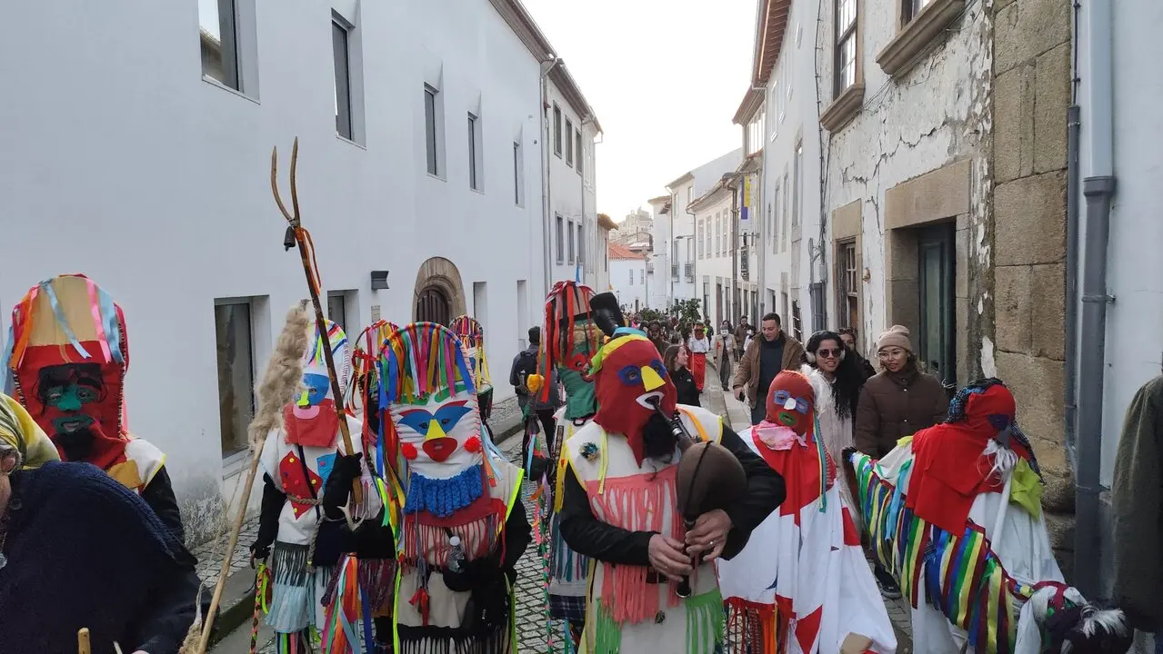 2e6dae03-0d3f-40a1-986a-5d1d0dcd1383