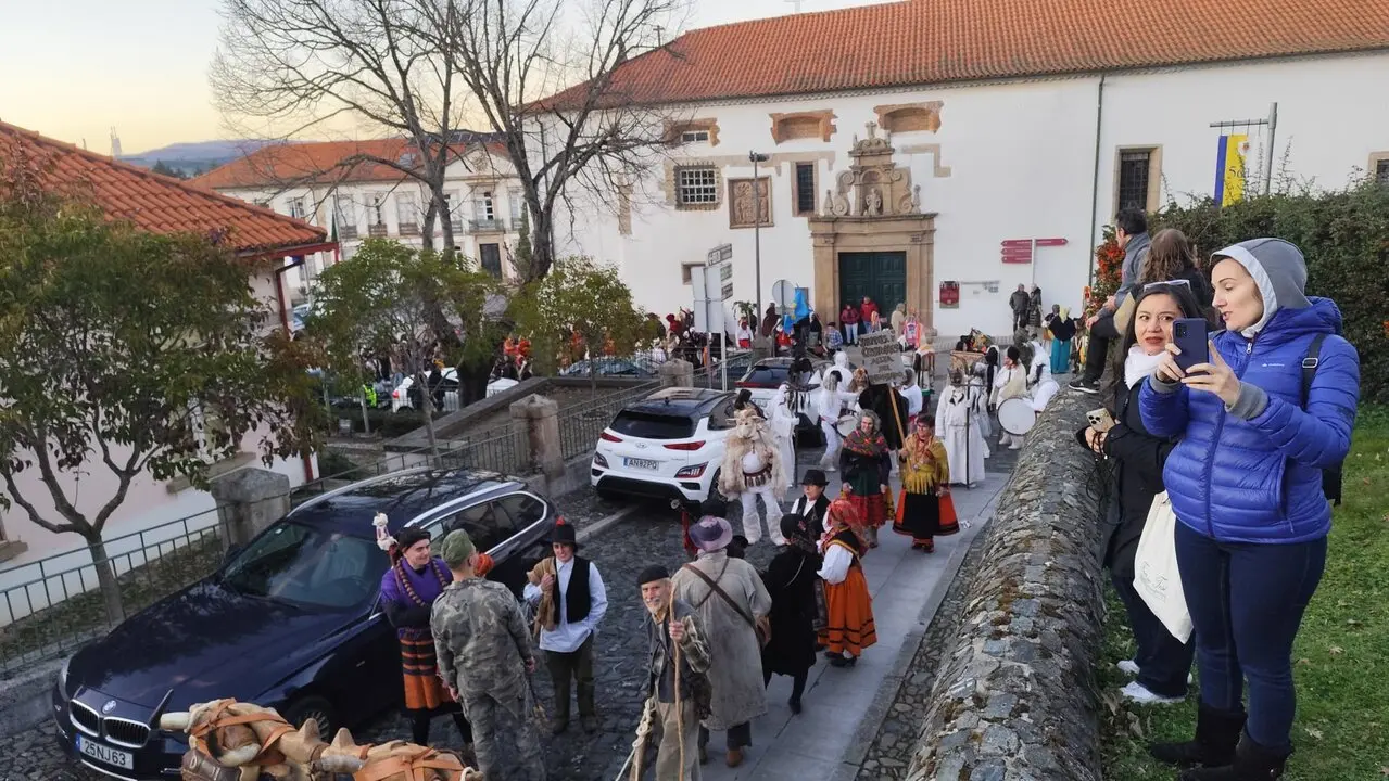 a8f9bb7f-cbac-441a-bcdd-00a53b5e6a0f