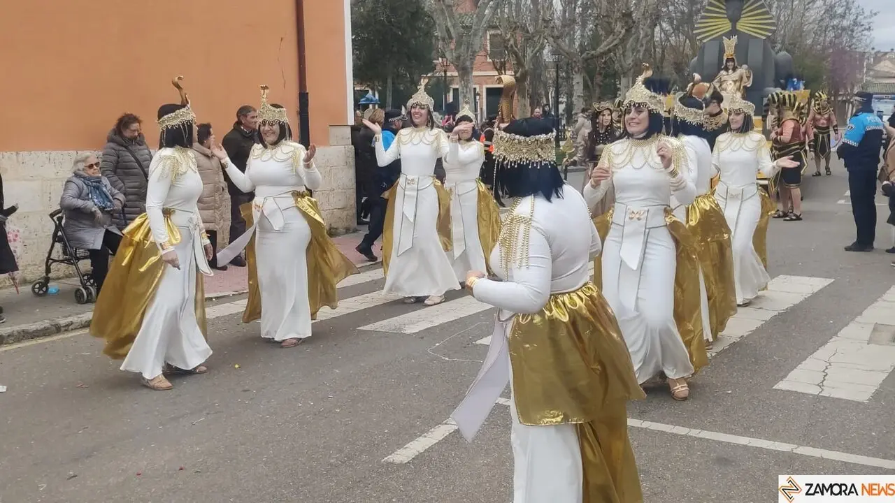 Desfile infantil de Carnaval, Toro