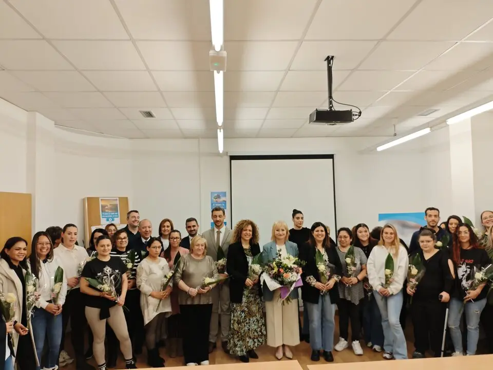 Leticia García visita el centro Esla en Benavente