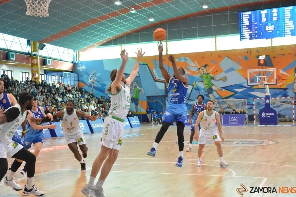 Caja Rural CB Zamora  Amics Castelló    _4