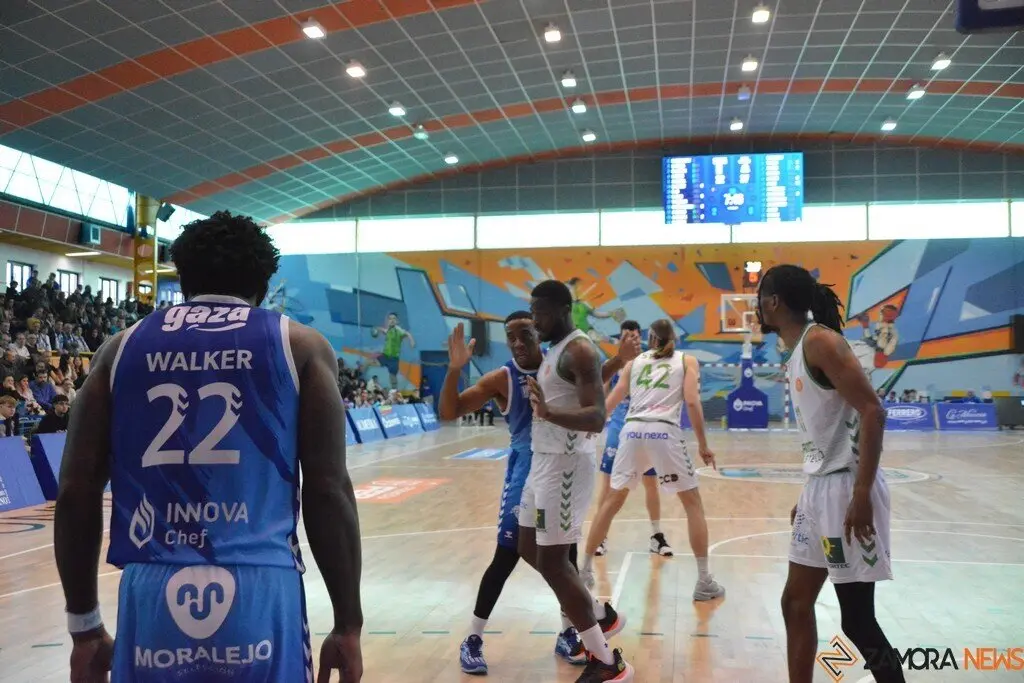 Caja Rural CB Zamora  Amics Castelló    _7