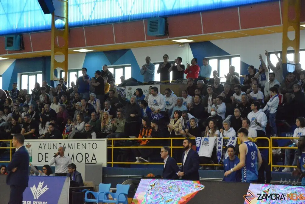 Caja Rural CB Zamora  Amics Castelló    _11