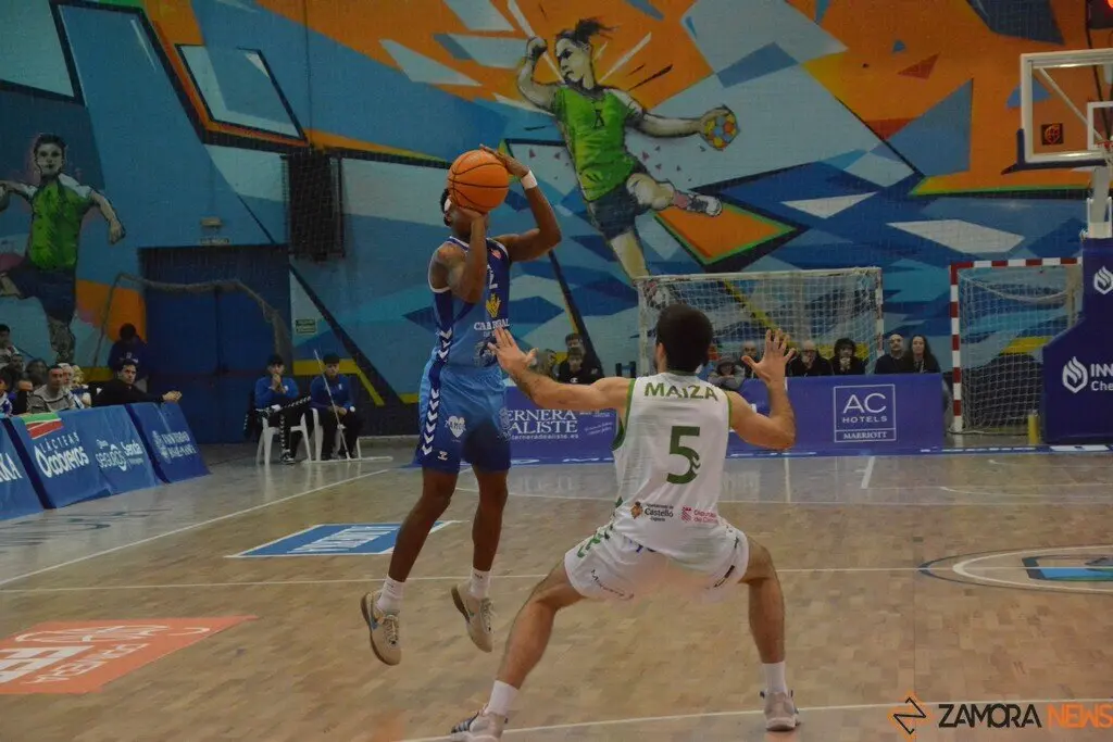 Caja Rural CB Zamora  Amics Castelló    _15