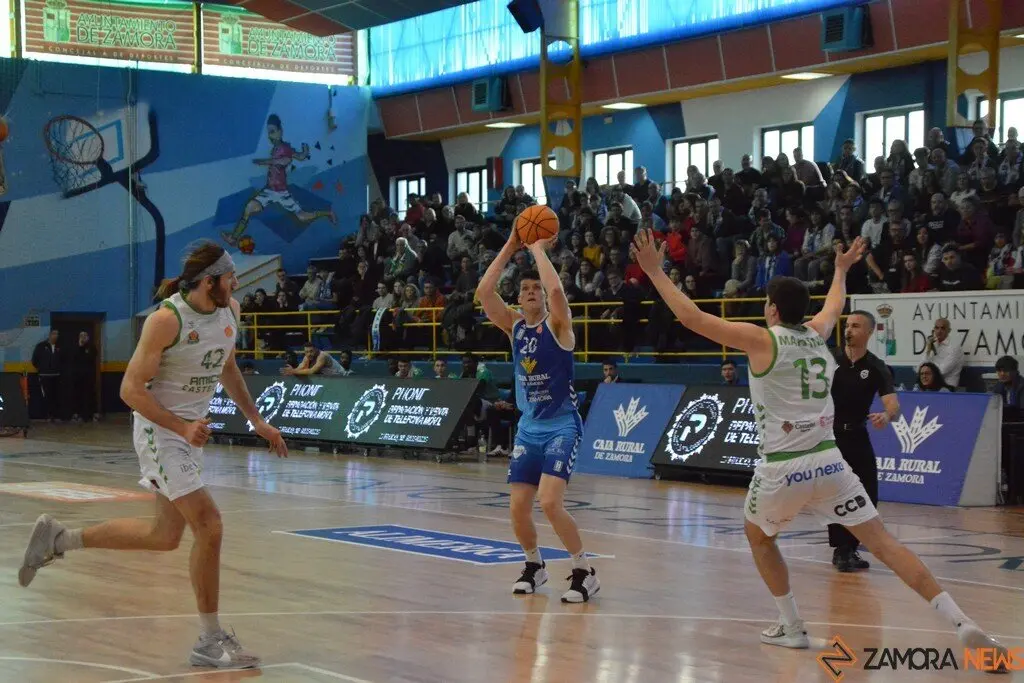 Caja Rural CB Zamora  Amics Castelló    _19