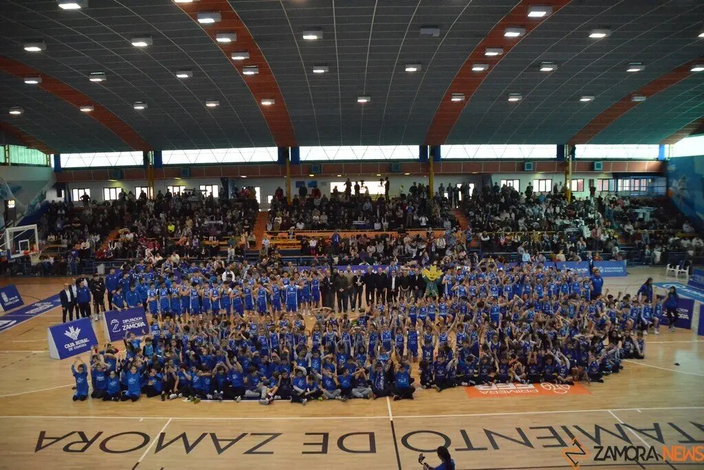 Caja Rural CB Zamora  Amics Castelló    _45