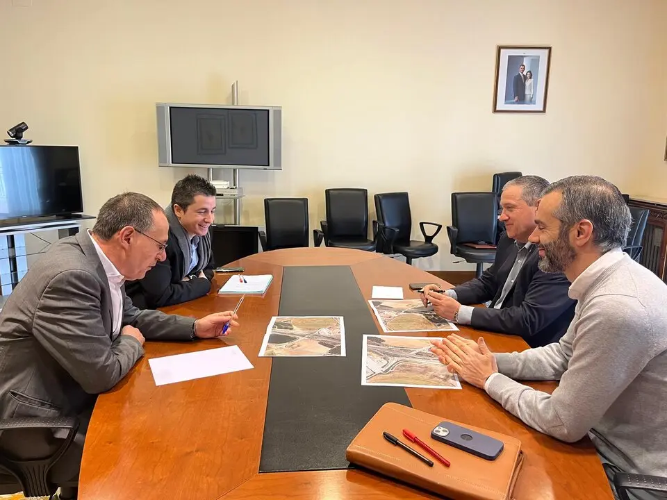 Ángel Blanco y Javier Faúndez se reúnen para mejorar la coordinación entre la Diputación y el Gobierno