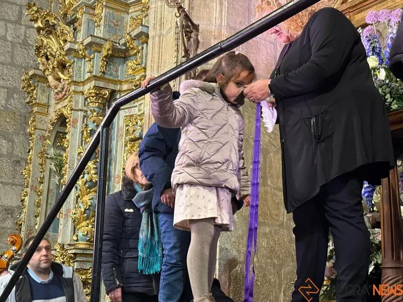 Acto de la acto de presentación de los niños a la Virgen de la Soledad y actuación de la tuna_15