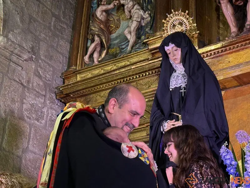 Acto de la acto de presentación de los niños a la Virgen de la Soledad y actuación de la tuna_18