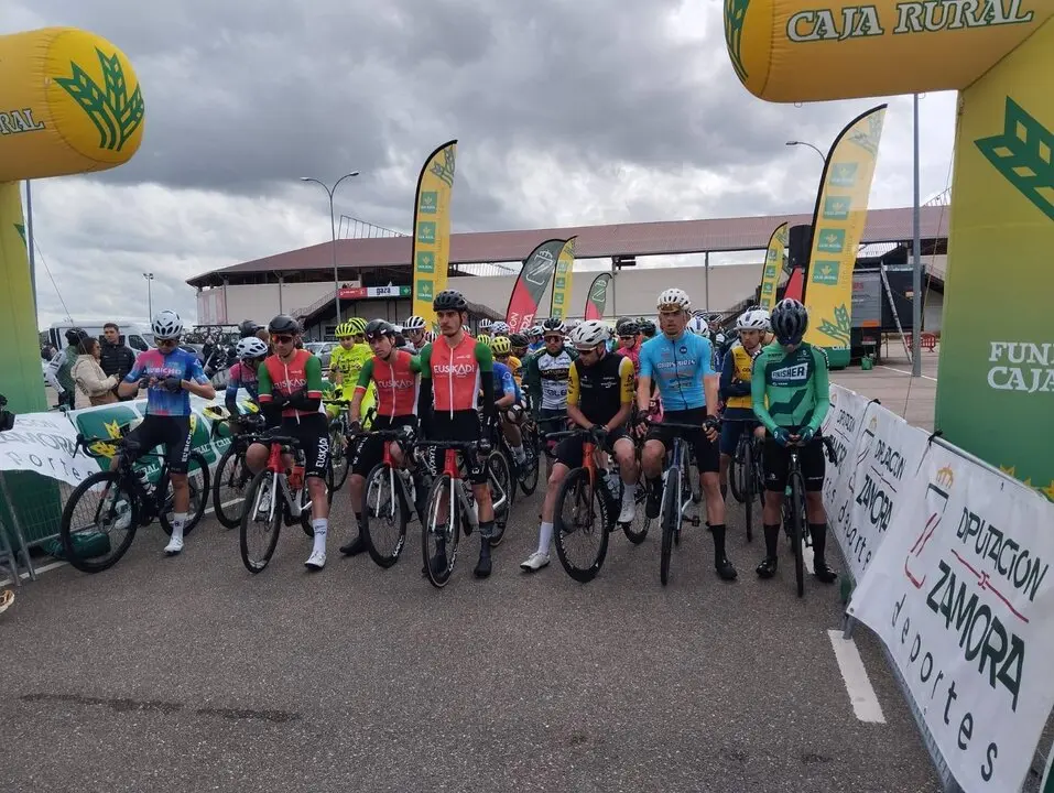 Gran Premios Muelas del Pan Salida